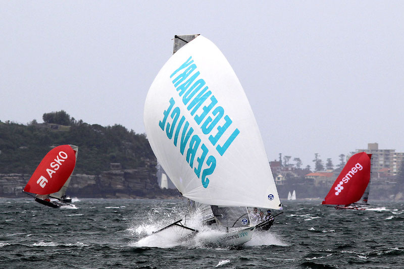  18 Footer  Three buoys Challenge  Sydney AUS  Race 3