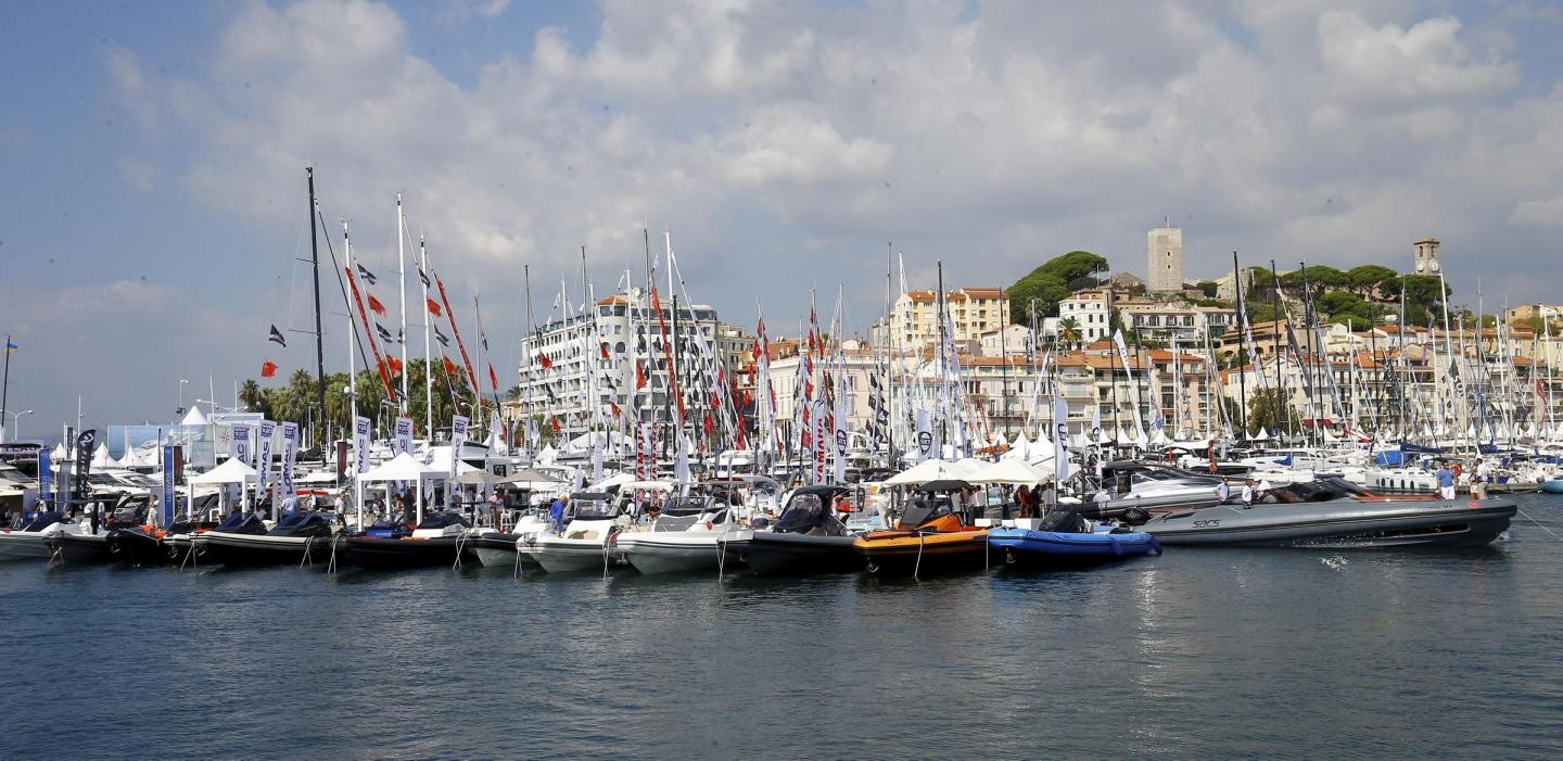  Ouverture des ports et des plages à la Côte d'Azur