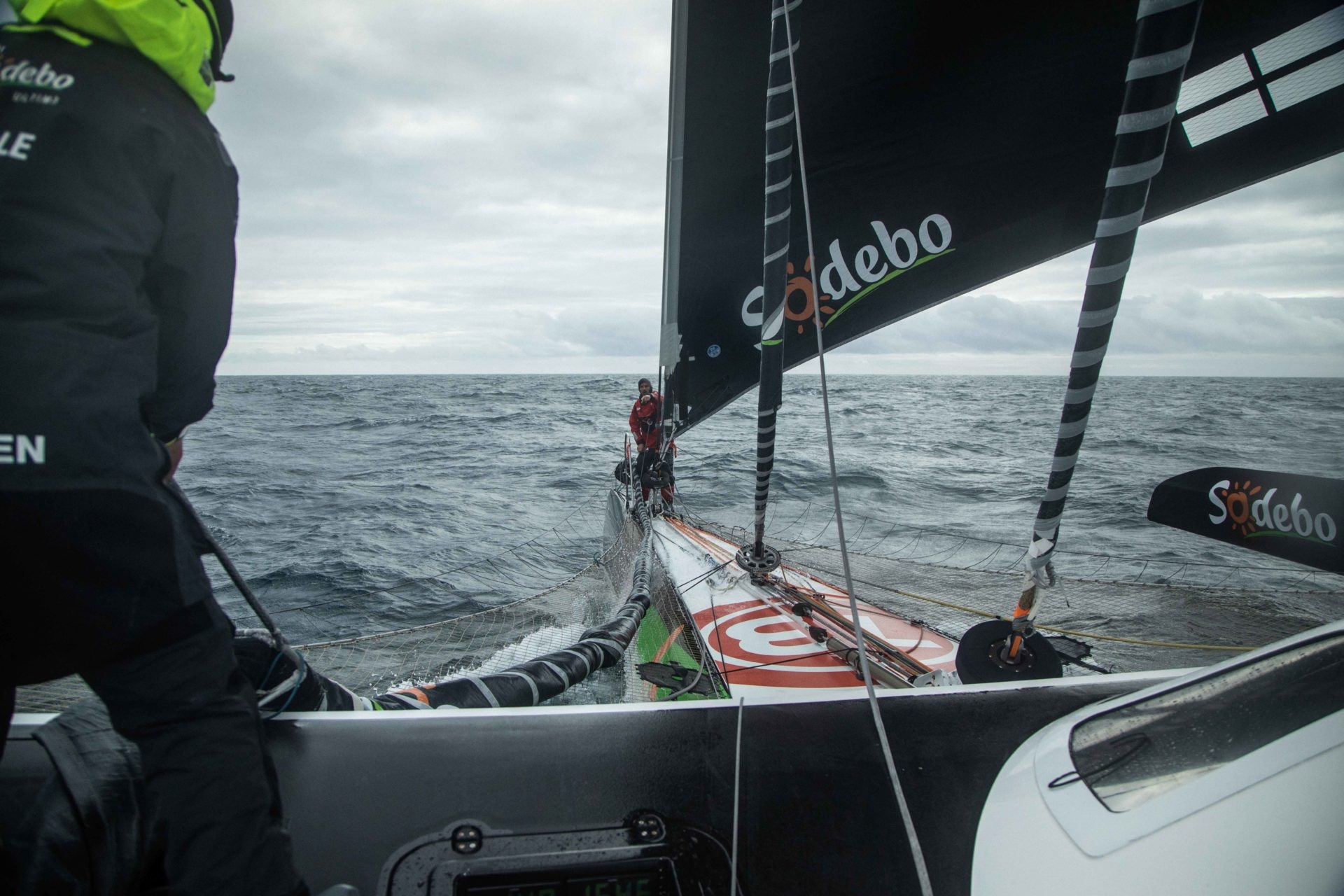  Trophee Jules Verne  Day 16  advantage on record shrinking