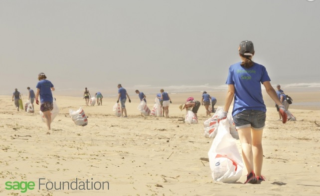  Initiatives Oceanes  Beachcleaning weekend