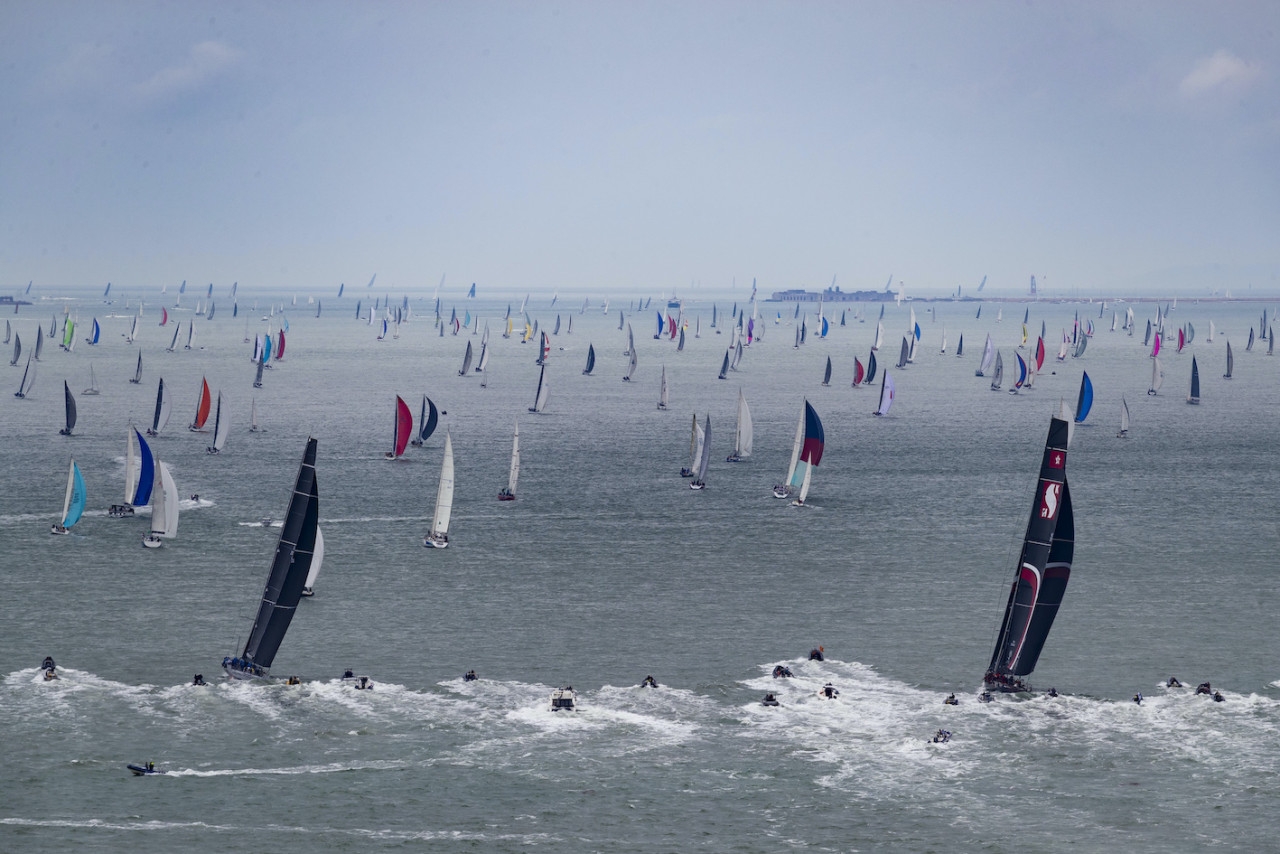  IMOCA Open 60  Fastnet Race 2021  Cowes GBR  15 teams on the starting line