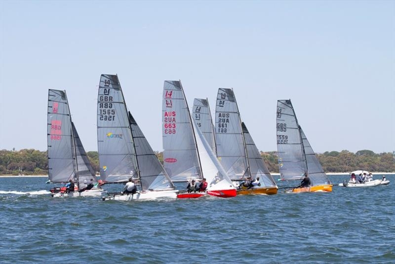  14 Footer  World Championship 2020  Perth AUS  Day 3, best North Americans on ranks 17 and 20