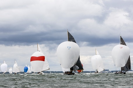  8mR  Worldcup 2019  Cowes GBR  Day 5, Fabre SUI 4 points ahead before last race today