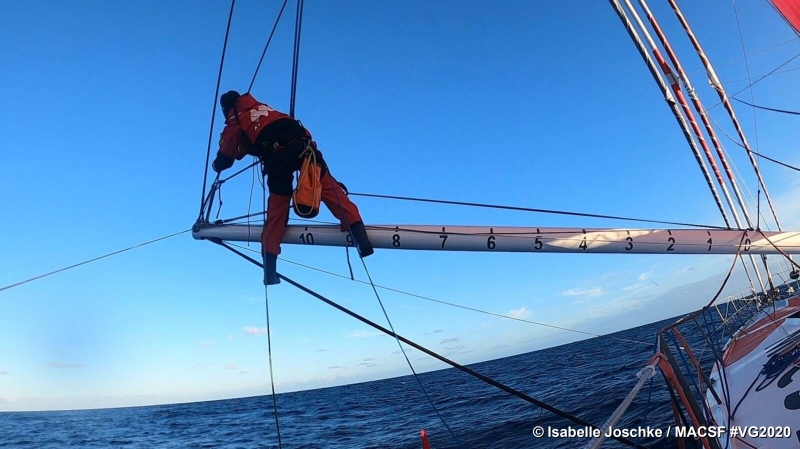  IMOCA Open 60  Vendee Globe  Day 45  a major close up to expect