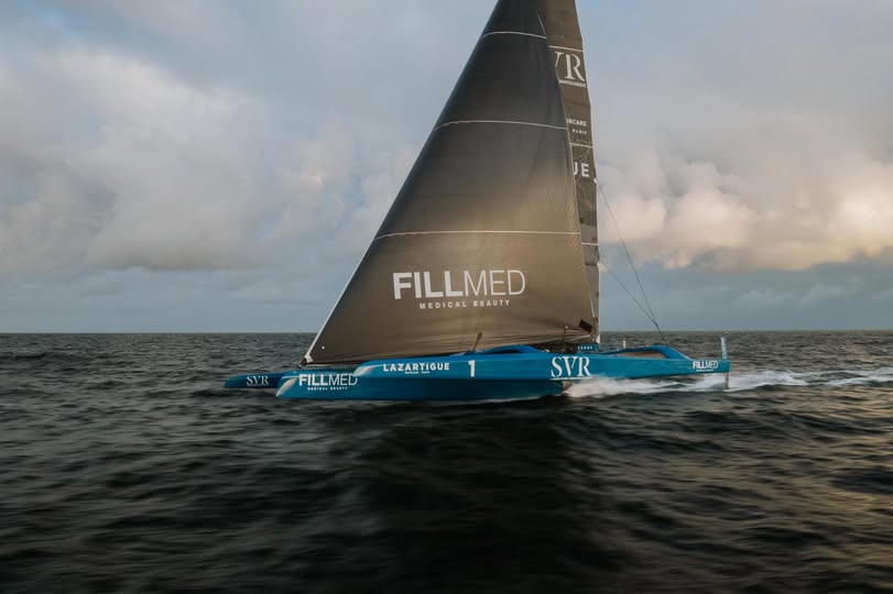  Trophée Jules Verne - Day 1 - SVR Lazartigues and Sodebo underway